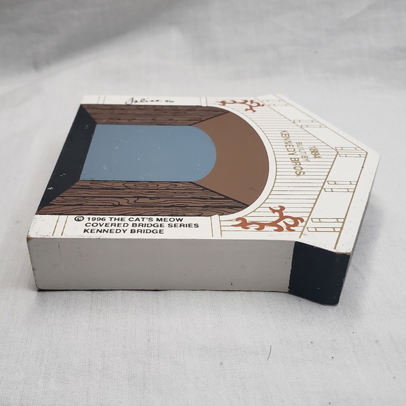 Kennedy Covered Bridge 1996 Cat's Meow Wood Self Sitter Chester County Pa. - Picture 5 of 5